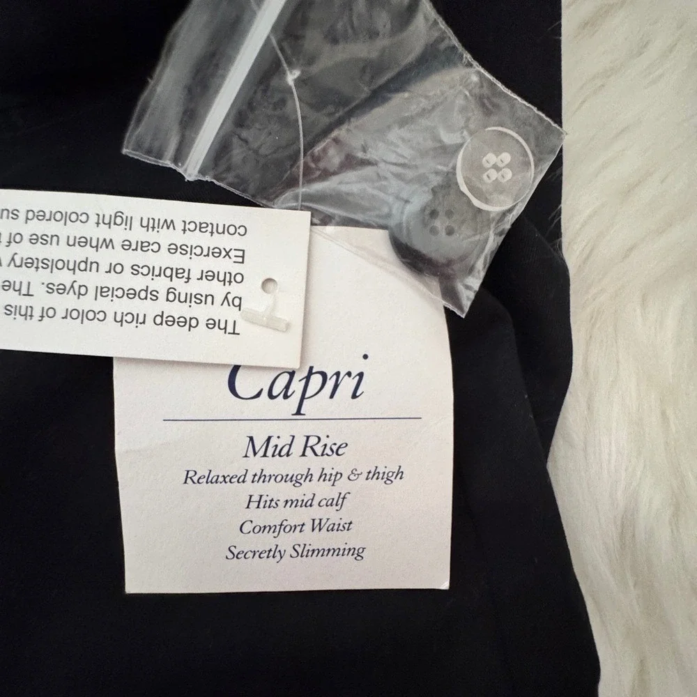 Croft & Barrow Womens Black Capri Pants Mid Rise Secretly Slimming Size 10 NEW - Picture 6 of 8